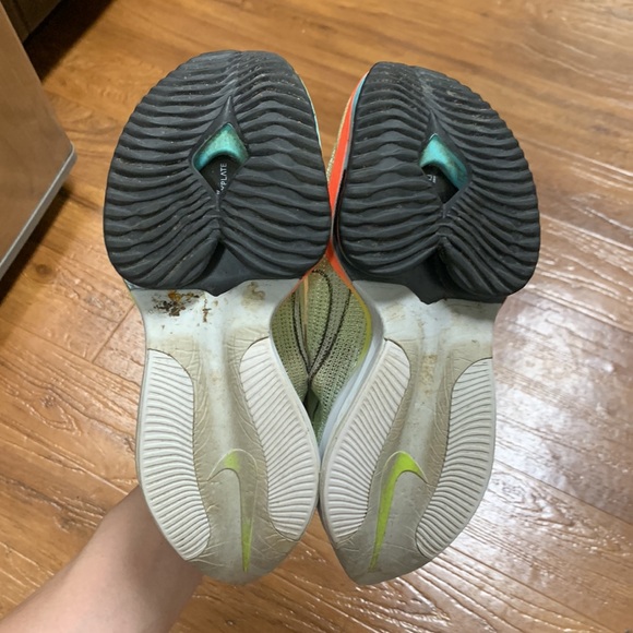 Nike Air Zoom Alphafly Next% Lightweight Running Sneakers - Picture 5 of 9